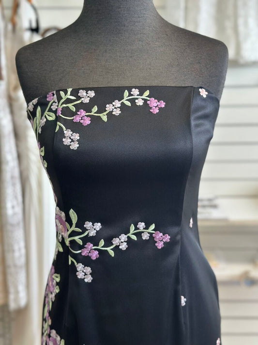 Vintage Roberta Black/ Purple Embroidered Floral Long Formal Dress 5/6