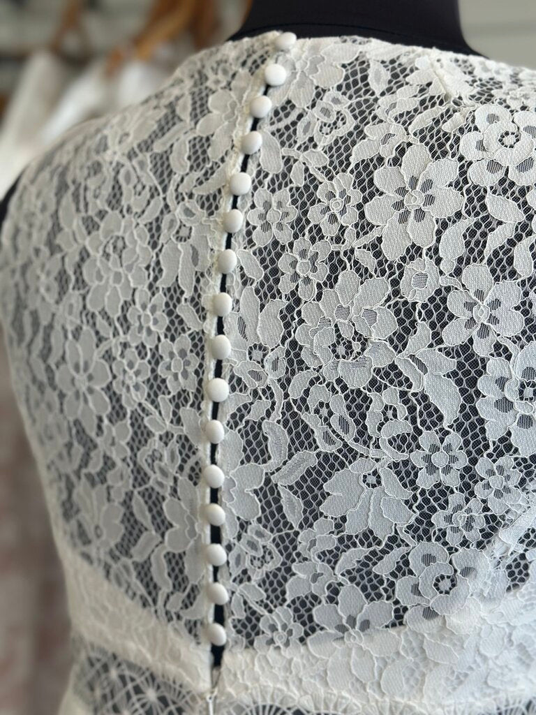 Galina V-Neck Lace Fitted Wedding Dress 20W