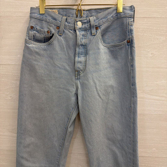 Levi Light Wash 501 Straight Leg Jeans 26