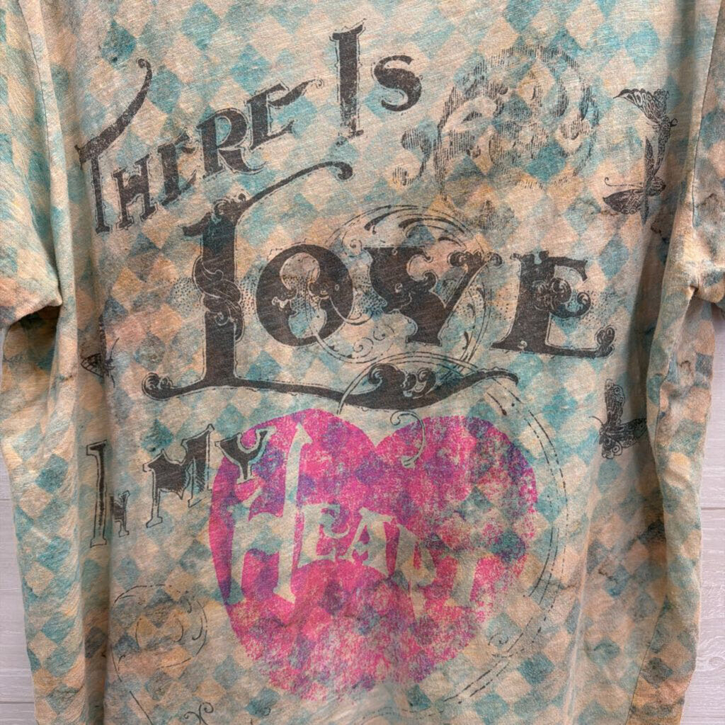Magnolia Pearl Love In My Heart Tee One Size