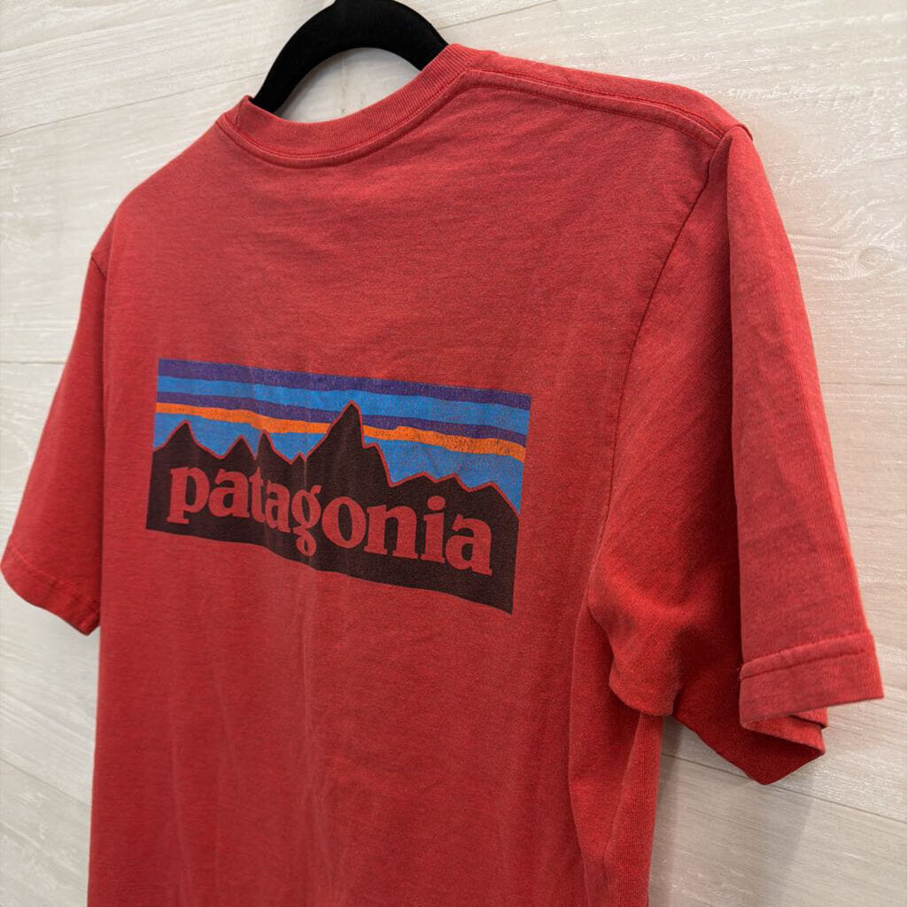 Patagonia Red Short Sleeve Graphic Tee Small