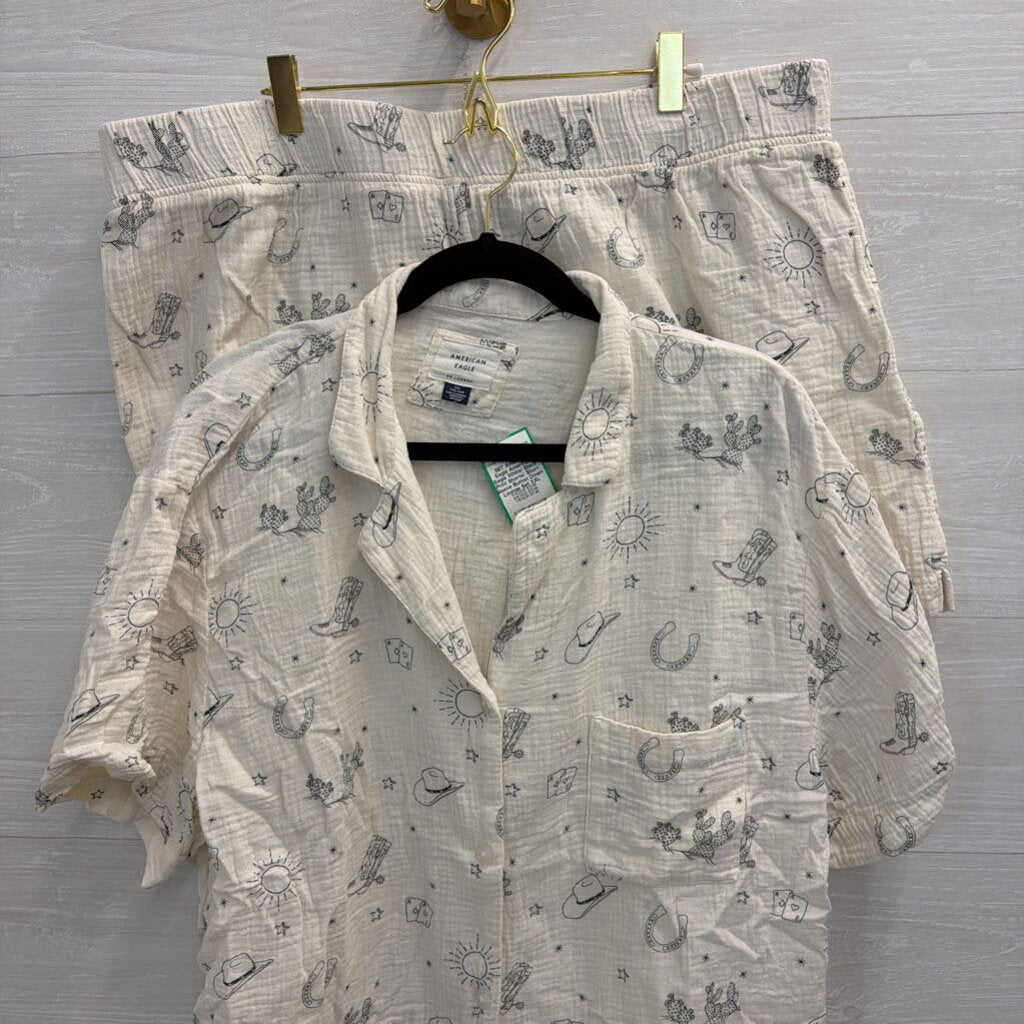American Eagle White/ Black Print Shorts/ Short Sleeve Button Down Lounge Set XXL