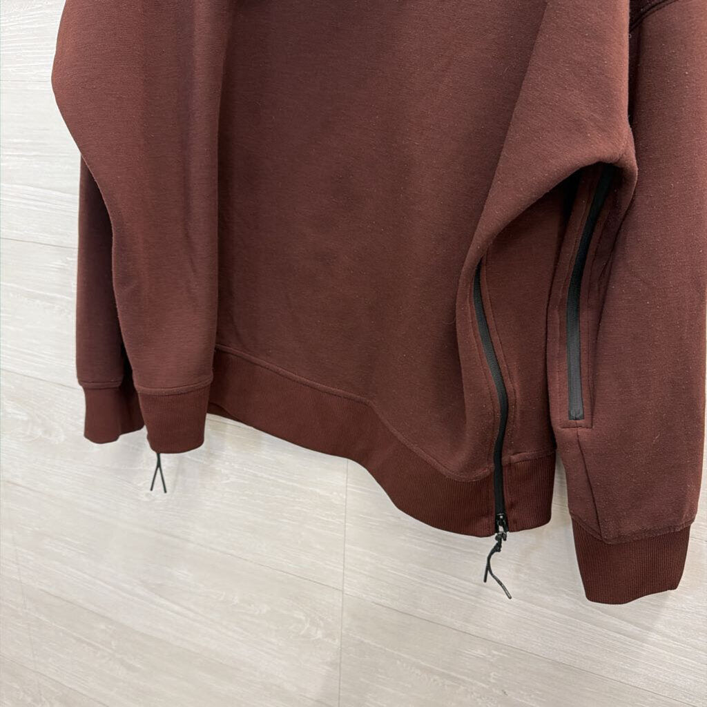 On Cloud Burgundy Hoodie Medium