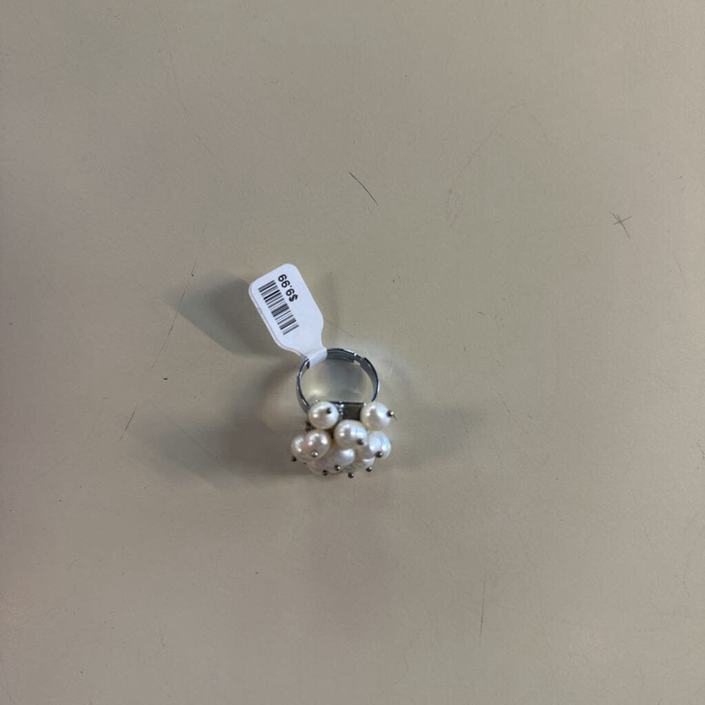 Silver/ Pearl Cluster Ring