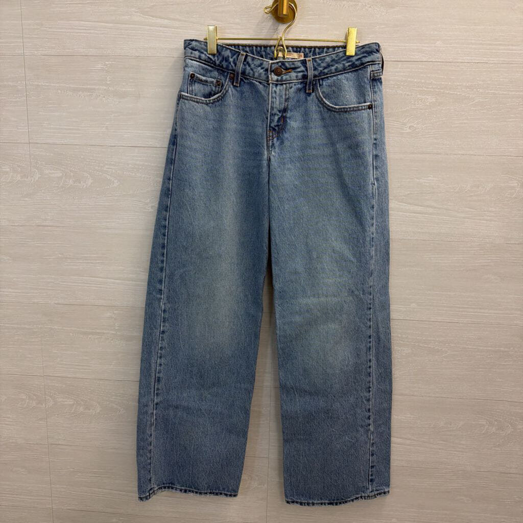 Levi Light Wash Low Loose Jeans 26