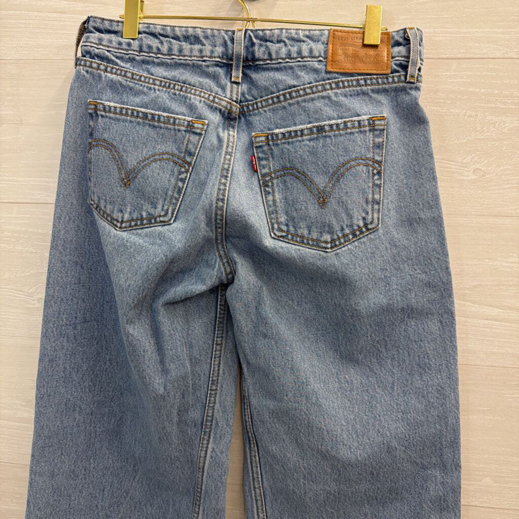 Levi Light Wash Low Loose Jeans 26