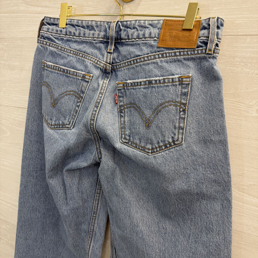 Levi Light Wash Low Loose Jeans 26