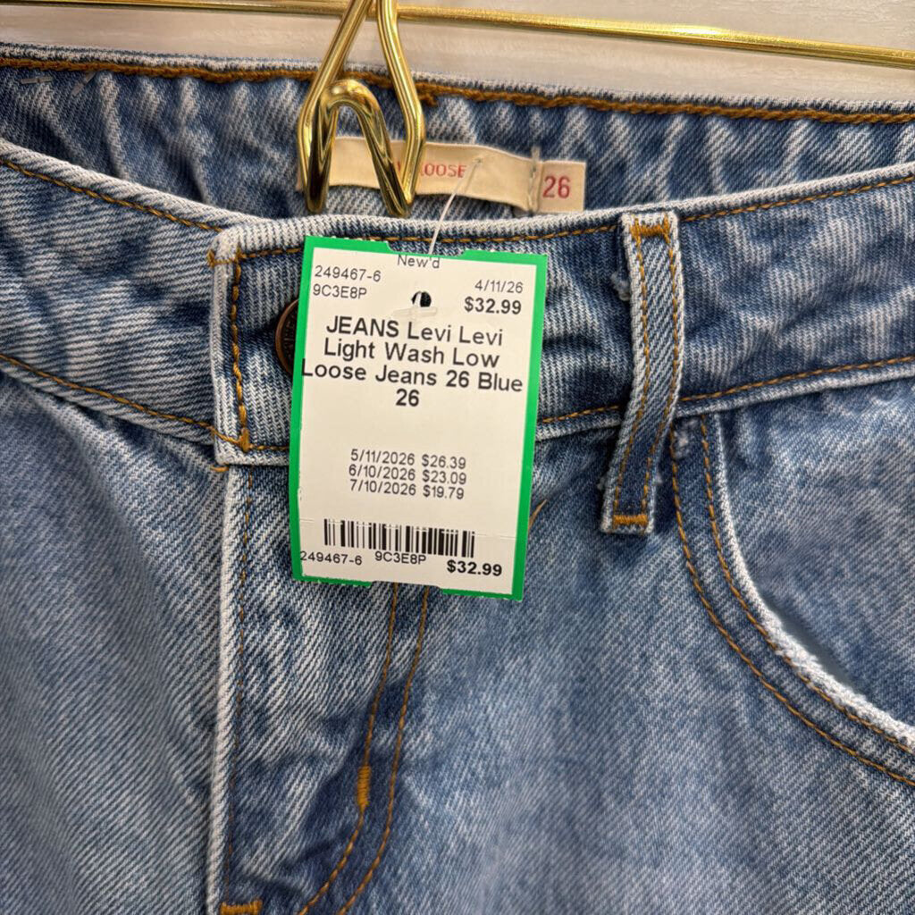 Levi Light Wash Low Loose Jeans 26