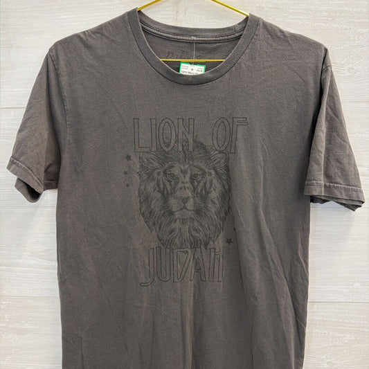 Milena Grey Lion of Judah Short Sleeve Graphic Tee Medium