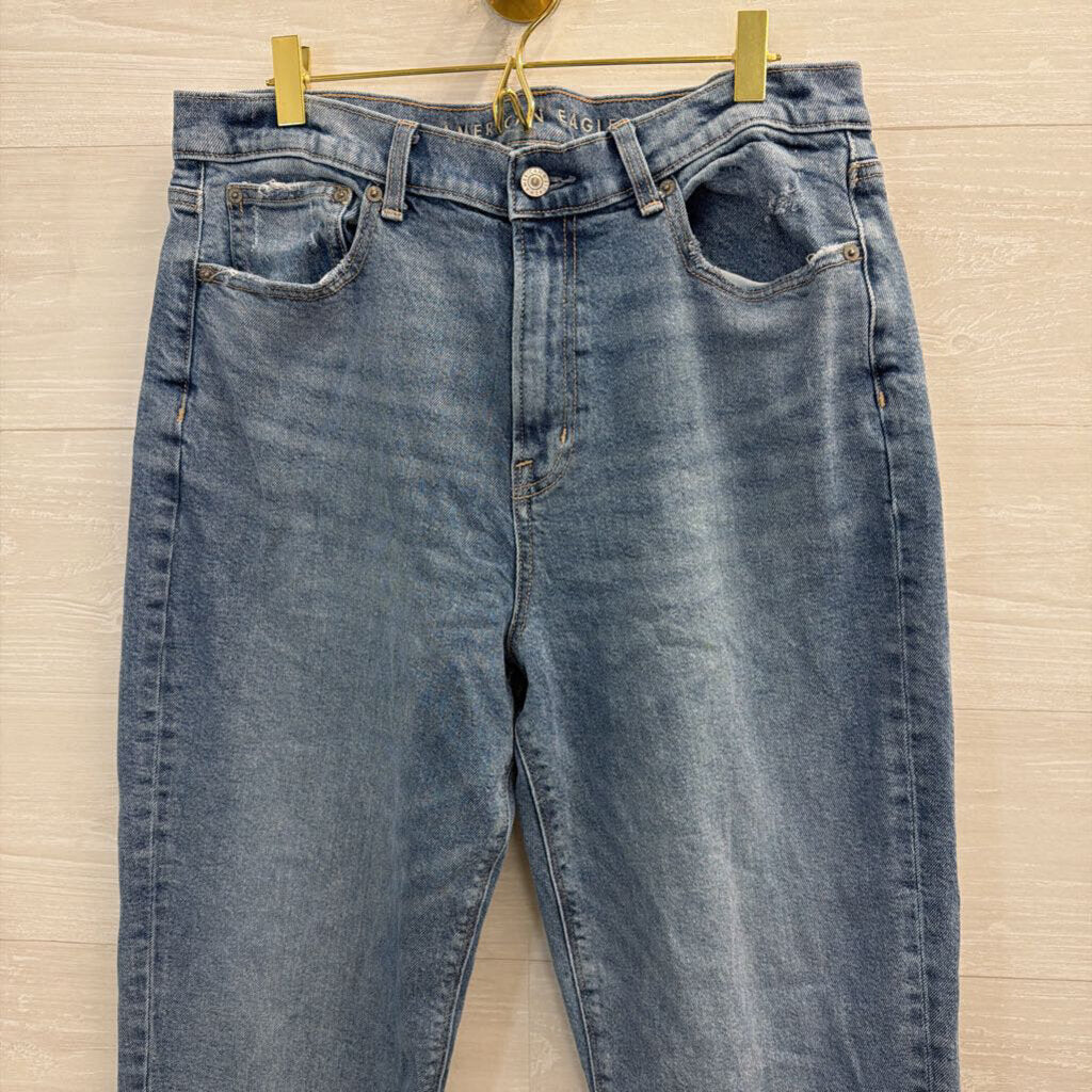 American Eagle Medium Wash Super High Rise Ankle Straight Jeans 12