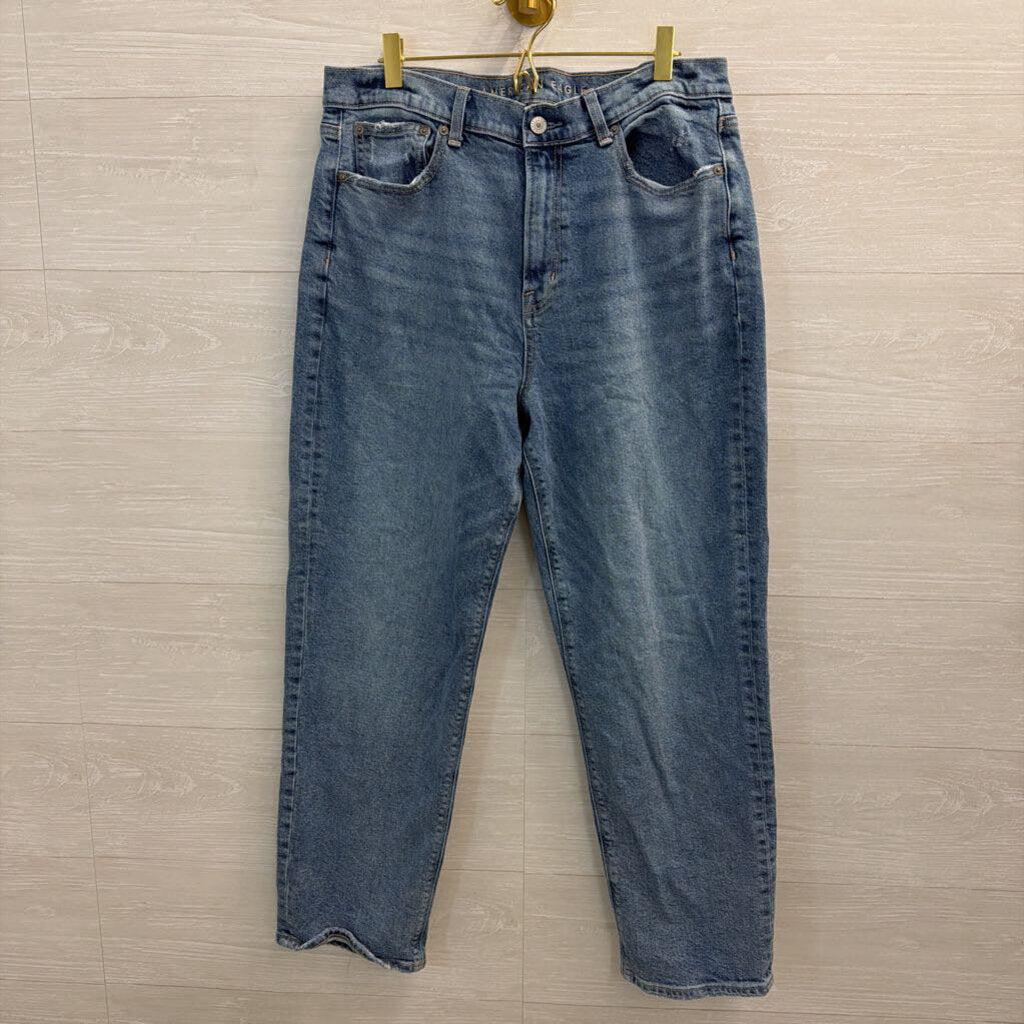 American Eagle Medium Wash Super High Rise Ankle Straight Jeans 12