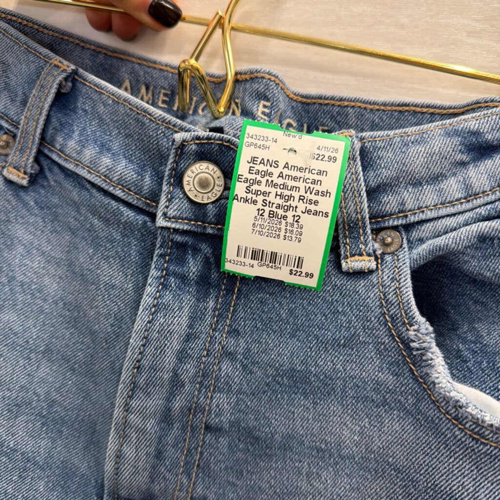 American Eagle Medium Wash Super High Rise Ankle Straight Jeans 12