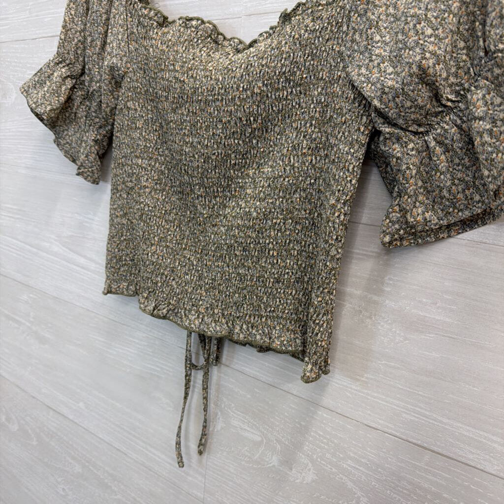 She and Sky Green/ Multi Print Cropped Short Puff Sleeve Top Medium