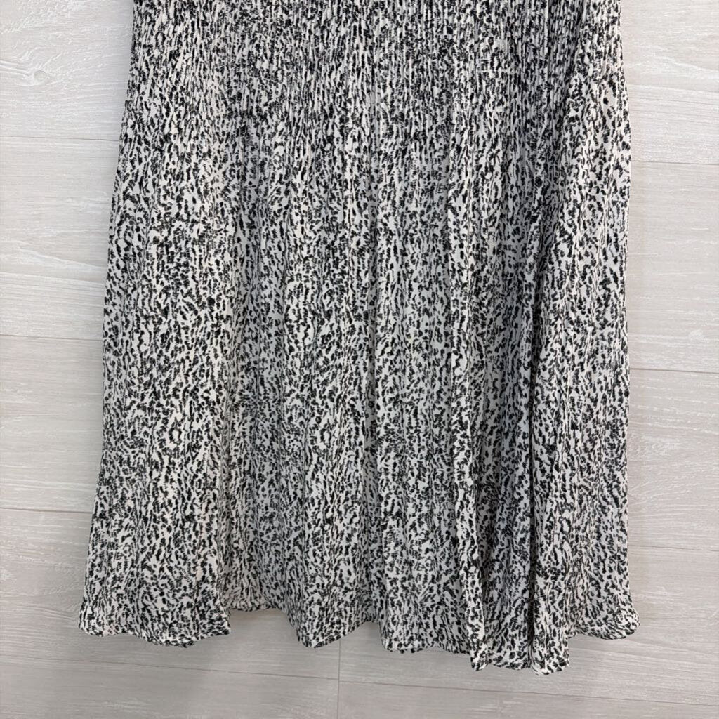 Banana Republic White/ Black Print Midi Skirt Extra Small
