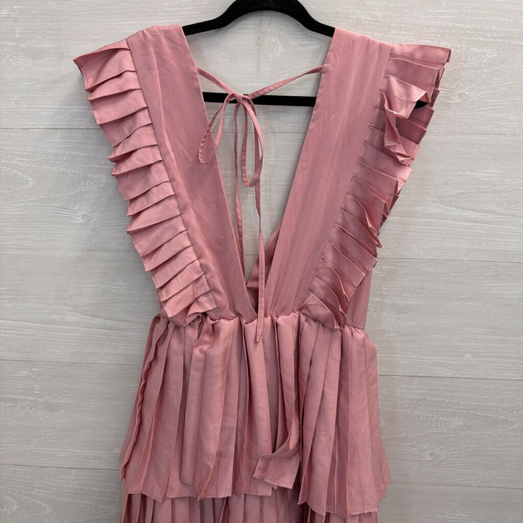 Strut and Bolt Pink Silky Pleated Tiered Short Sleeve Midi Dress Small