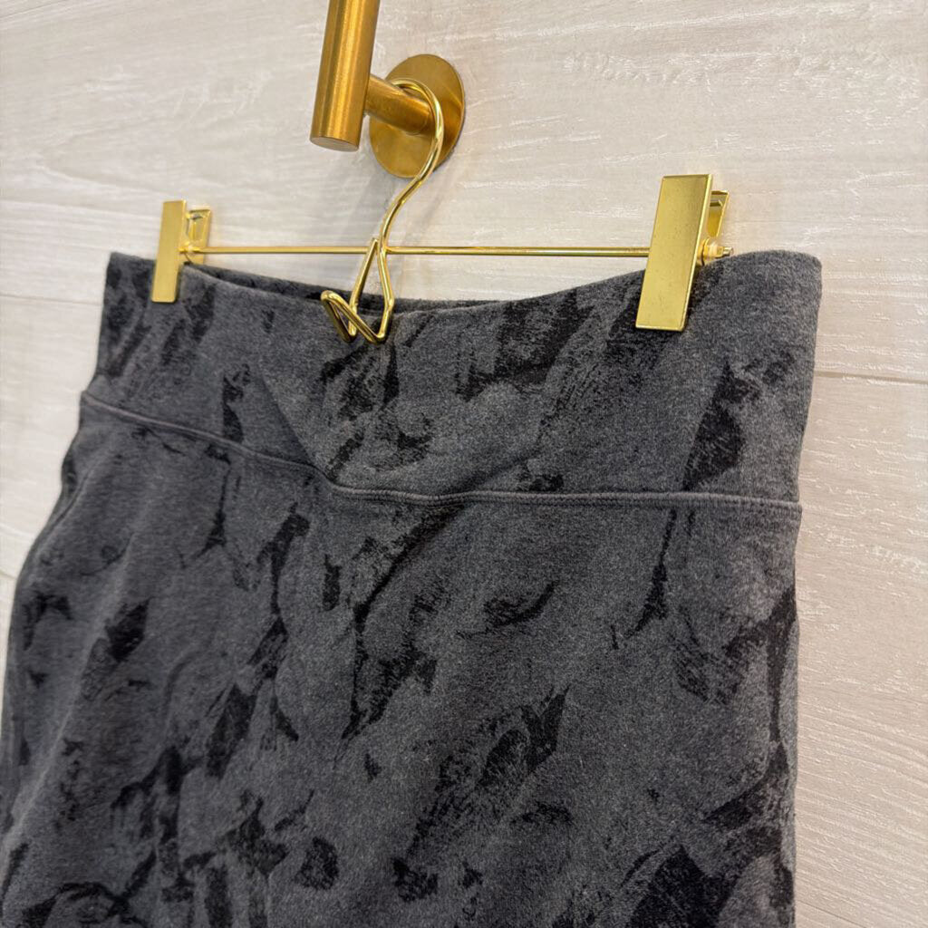 Pact Grey Print Skort Medium