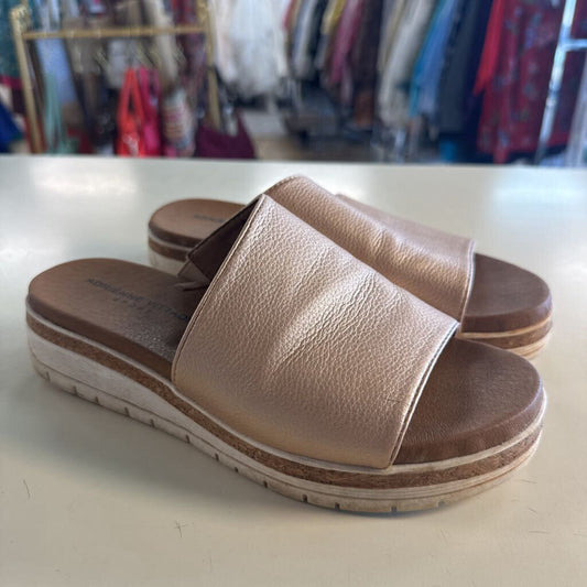 Adrienne Vittadini Metallic Rose Gold Provence Platform Slide Sandals 6.5