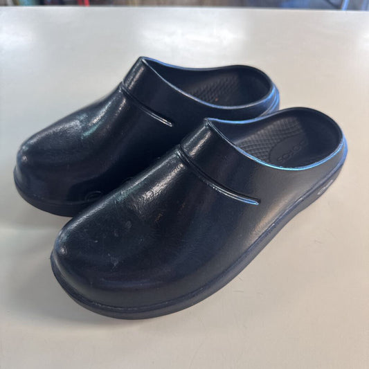 Oofos Black Rubber Clogs 7