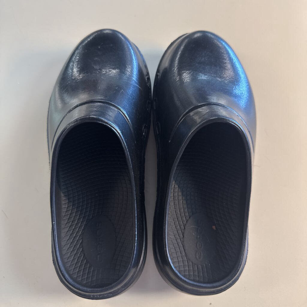 Oofos Black Rubber Clogs 7