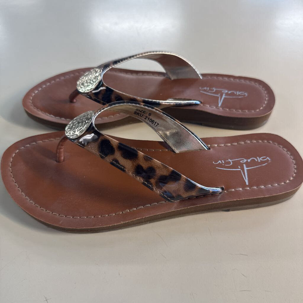Blue Fin Brown Leopard Strap Flip Flops 6