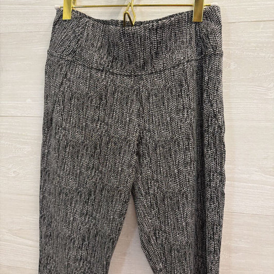 Black/White Printed Cropped Leggings Smamll