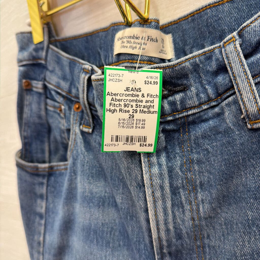 Abercrombie and Fitch 90's Straight High Rise 29