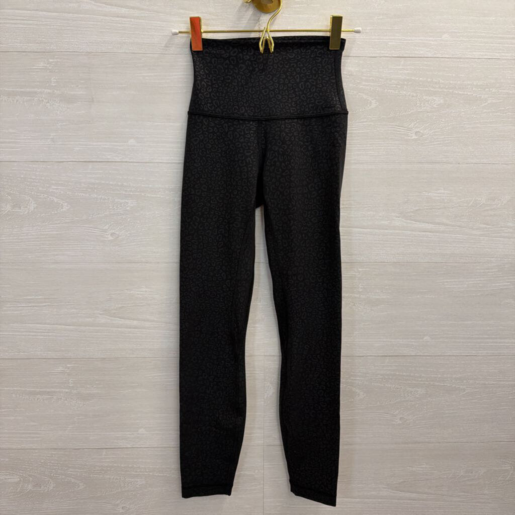 Lululemon Black Printed Cropped Leggings 0