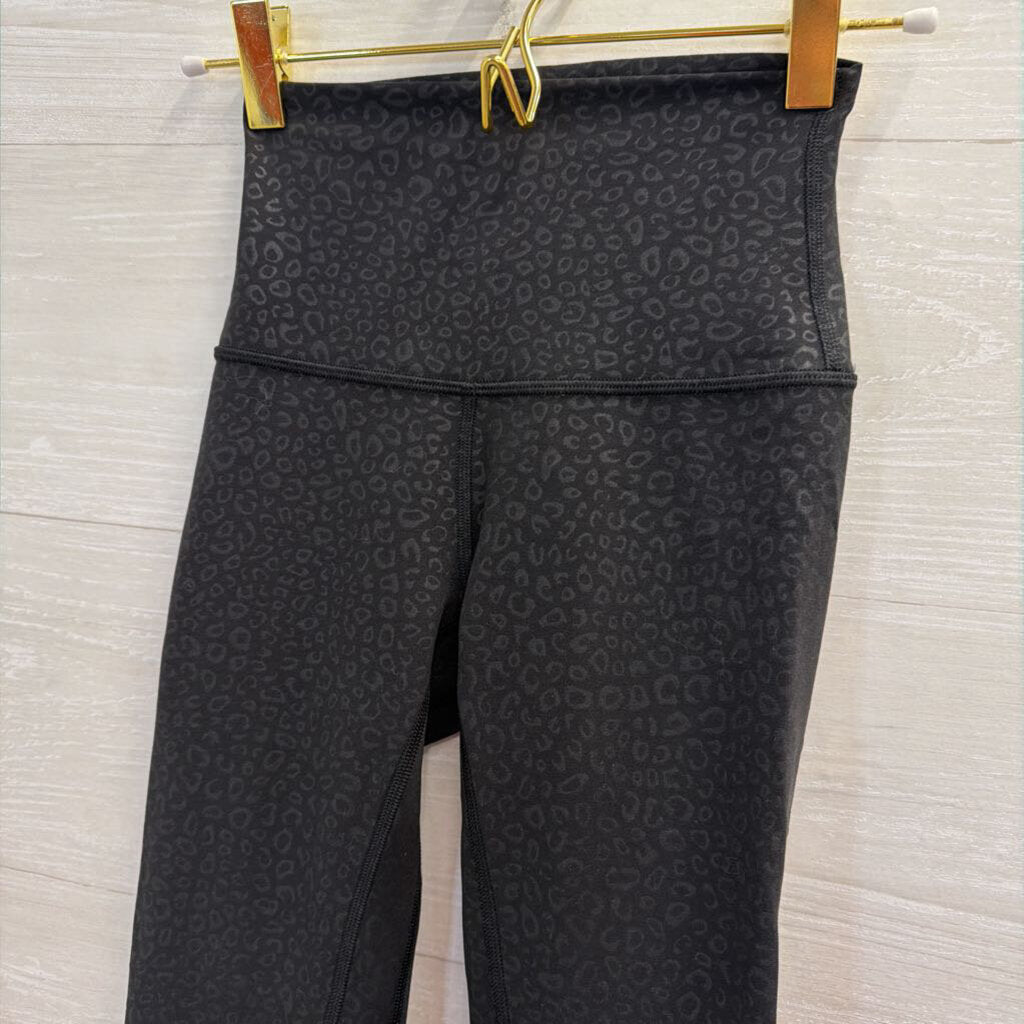Lululemon Black Printed Cropped Leggings 0