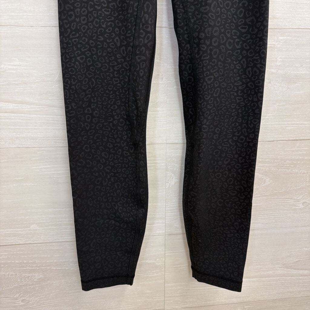 Lululemon Black Printed Cropped Leggings 0