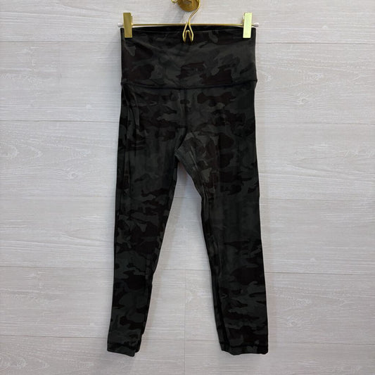 Lululemon Cropped Camo Leggings 4
