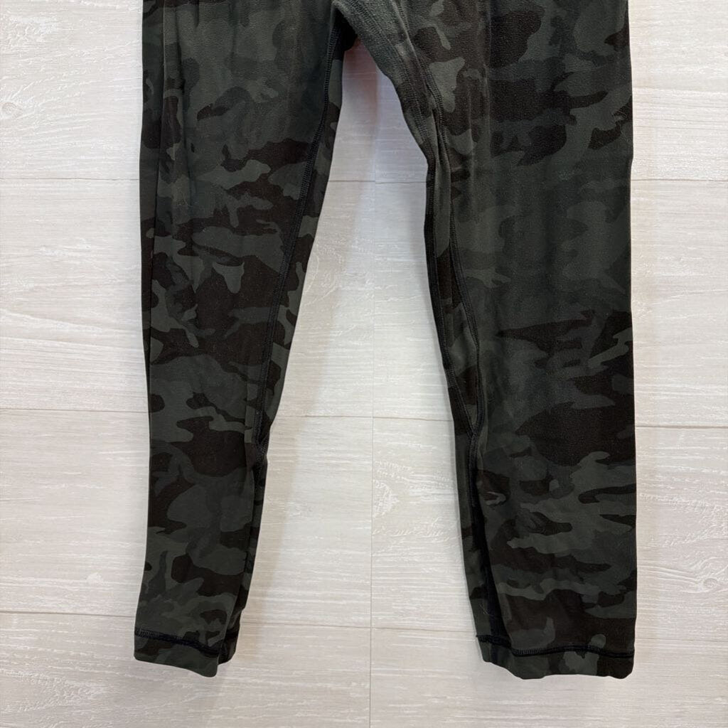 Lululemon Cropped Camo Leggings 4