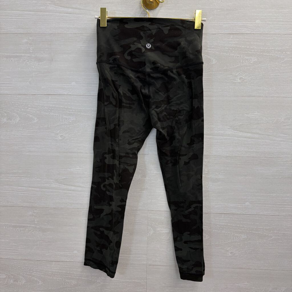Lululemon Cropped Camo Leggings 4
