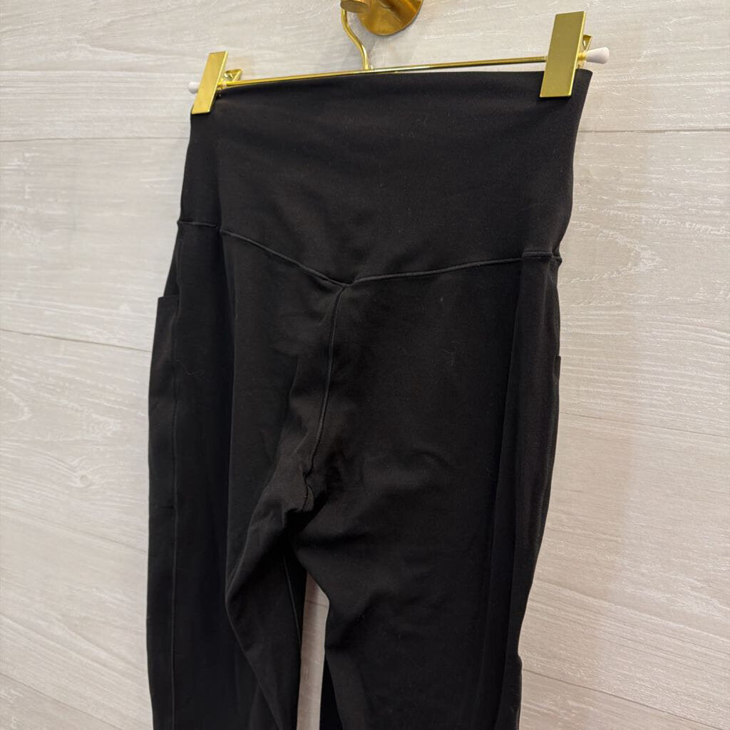 Offline Black Cropped Leggings Small