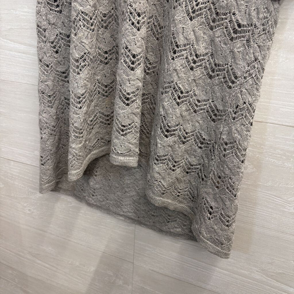 Knitted and Knotted Grey Lace Short Sleeve Top Small