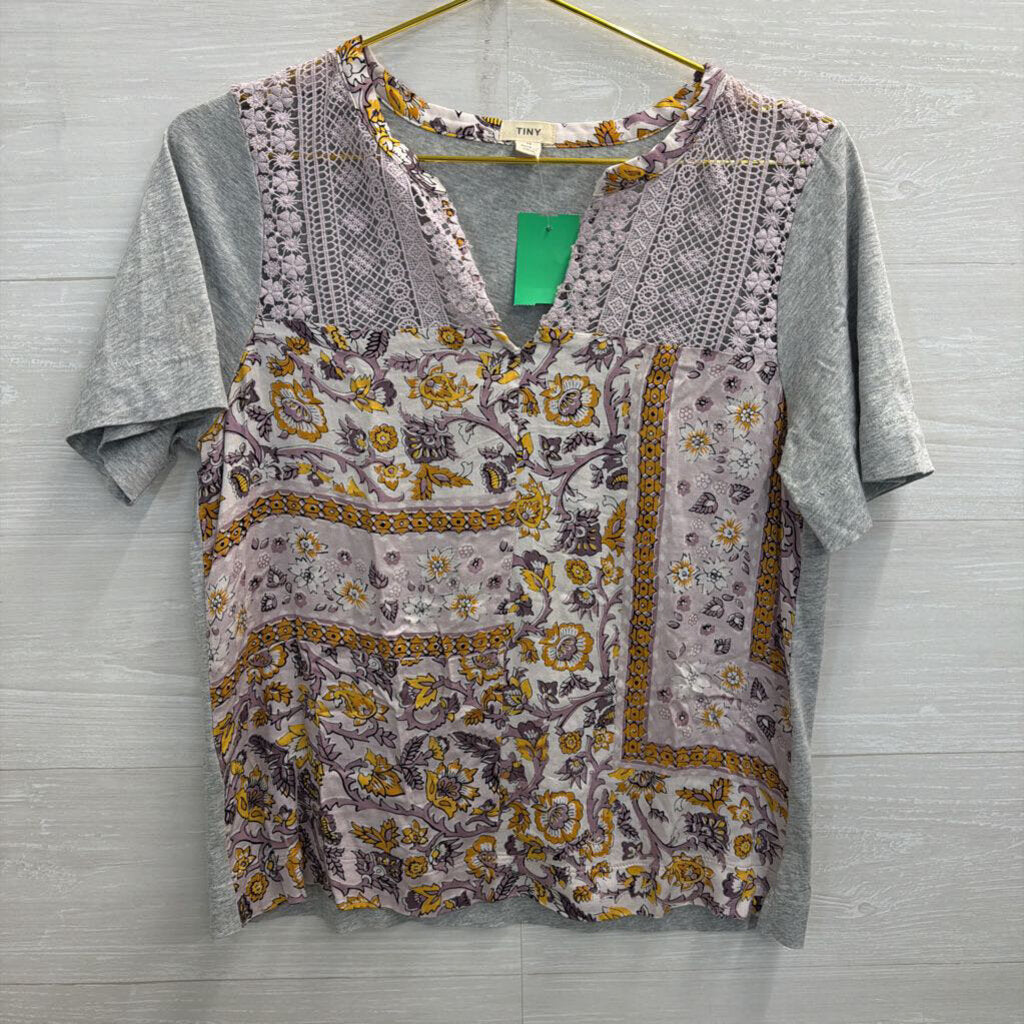 Tiny Grey/ Multi Print Short Sleeve Top Small