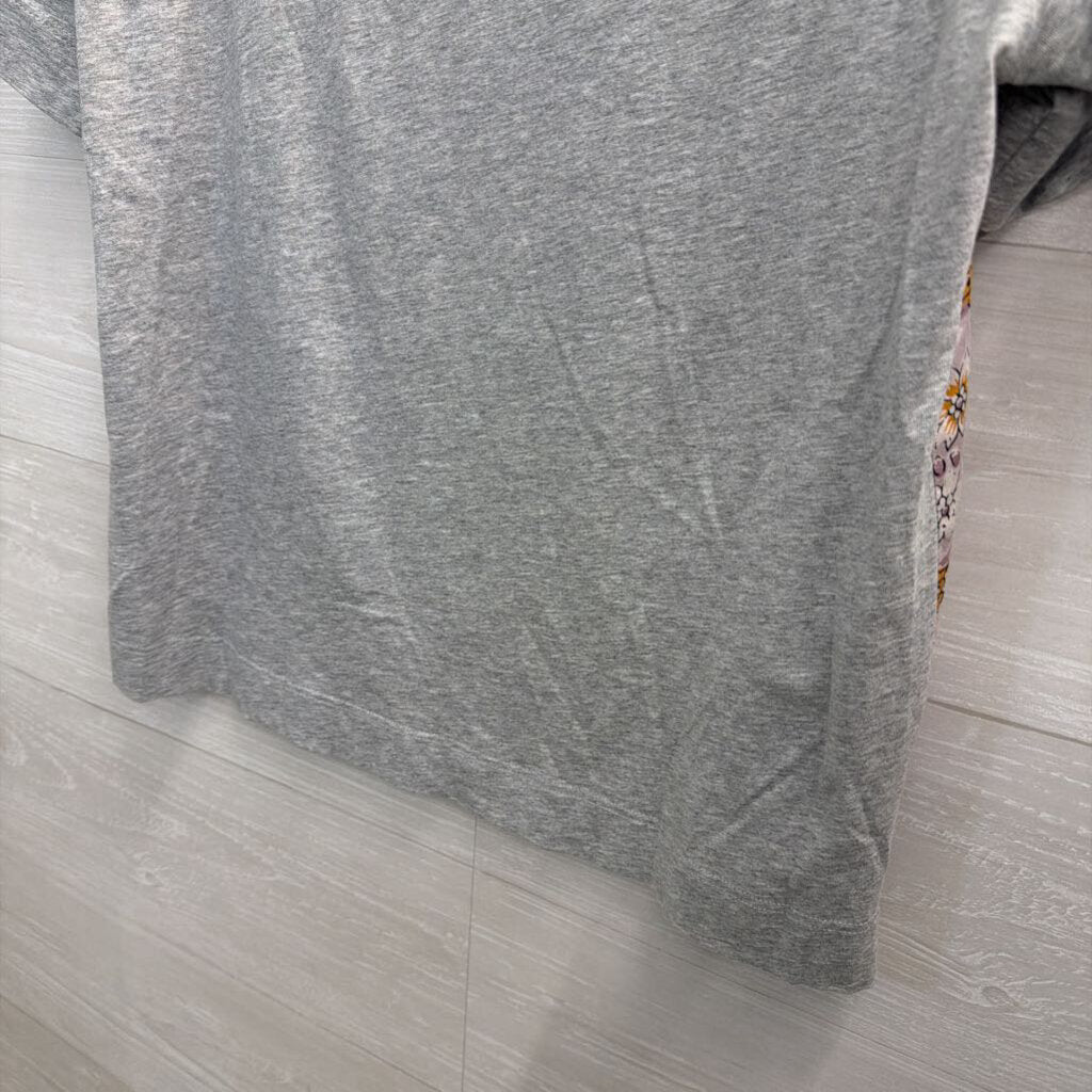 Tiny Grey/ Multi Print Short Sleeve Top Small