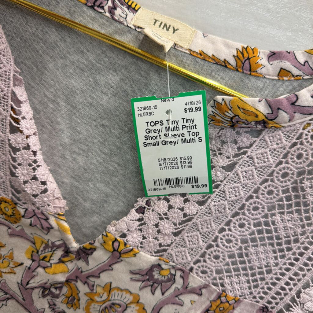 Tiny Grey/ Multi Print Short Sleeve Top Small