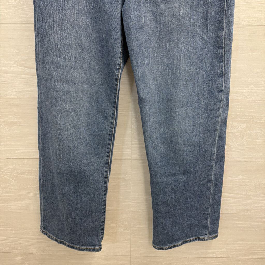 Levi Medium Wash Ribcage Straight Ankle Jeans 28