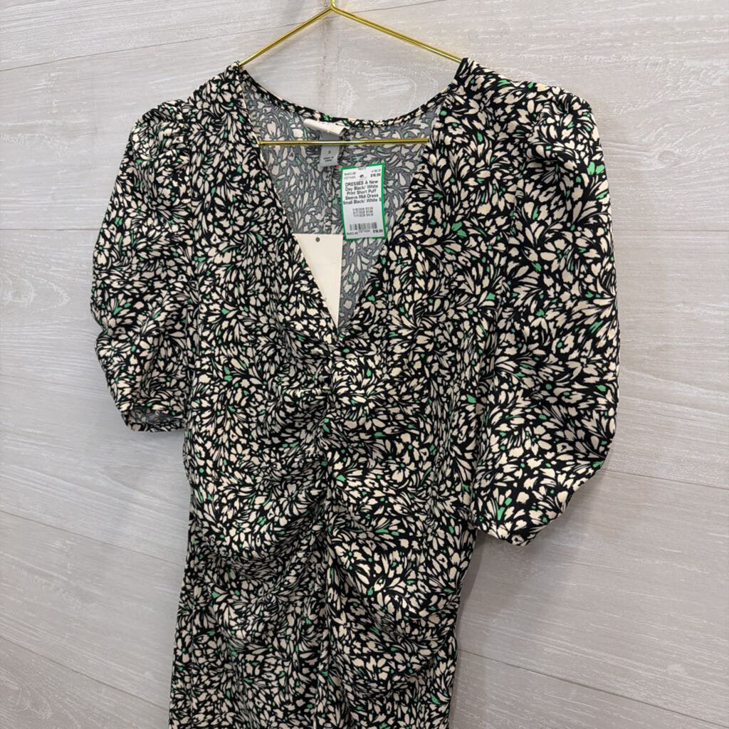 Black/ White Print Short Puff Sleeve Midi Dress Small