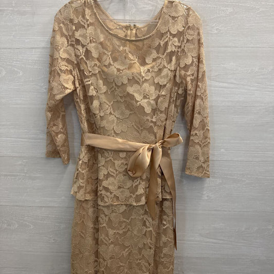 Leslie Fay Gold Lace Long Sleeve Tie Waist Long Formal Dress 6
