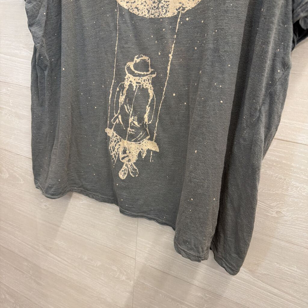 Magnolia Pearl Grey/ Beige Swing From The Moon Short Sleeve Tee One Size