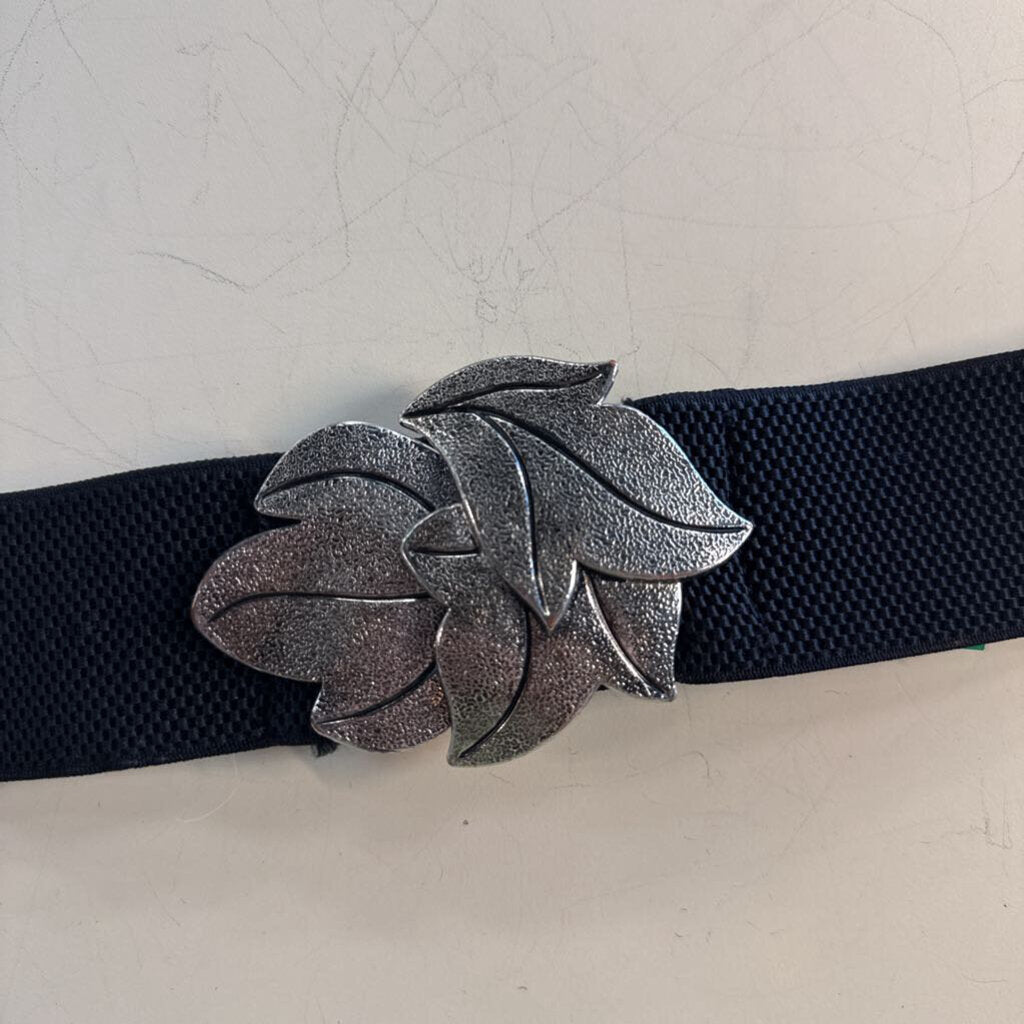 Black/ Silver Leaf Buckle Stretchy Belt Small