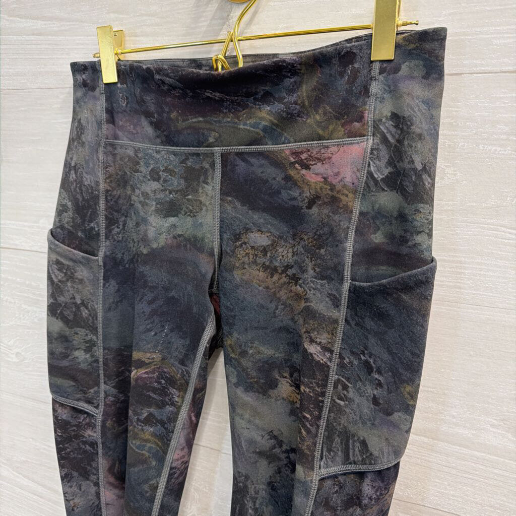 Lululemon Grey/ Multi Print Cropped Leggings 6
