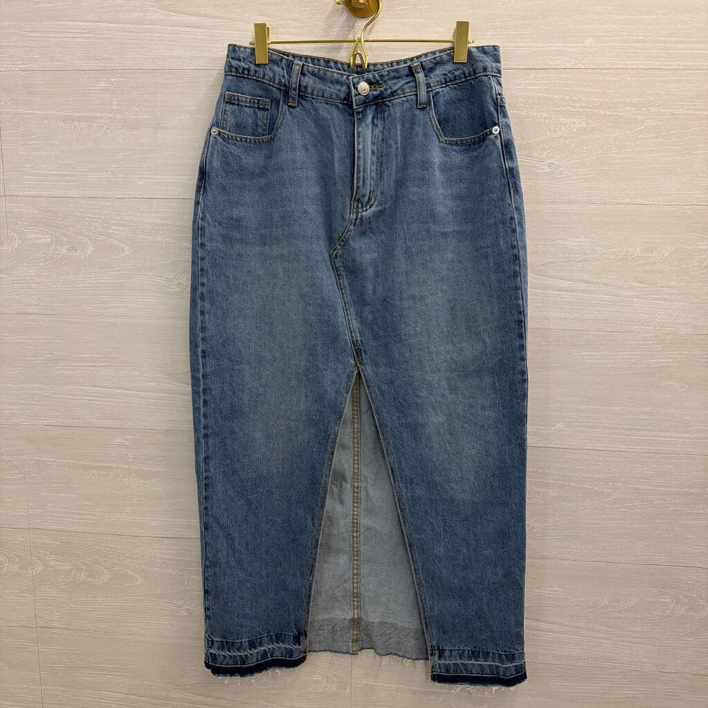 Medium Wash Denim Midi Skirt Medium