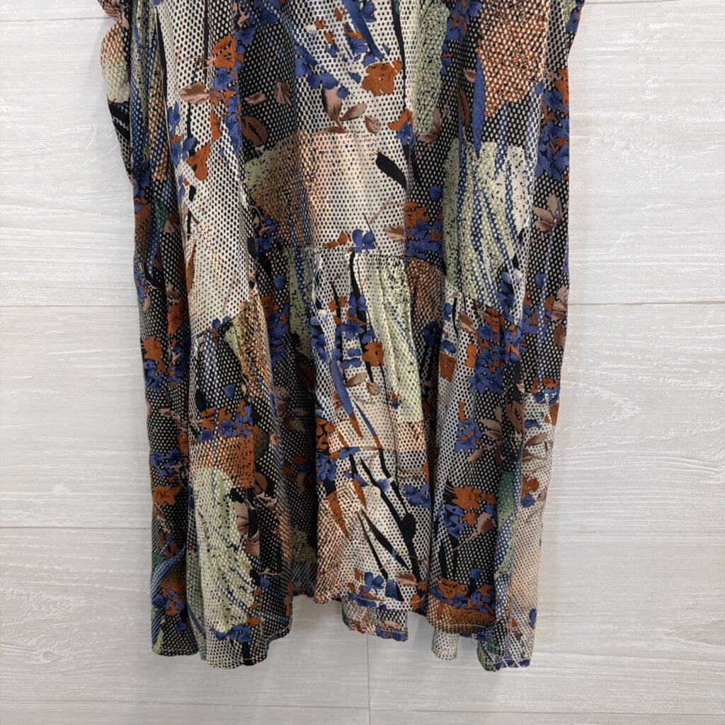Entro BLue/ Multi Print Ruffle Hem Tank Top Medium