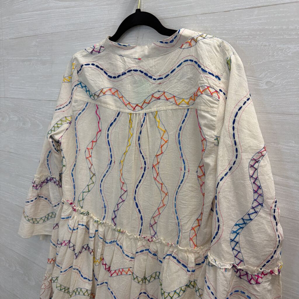 En Creme White/ Multi Embroidered Long Sleeve Dress Medium