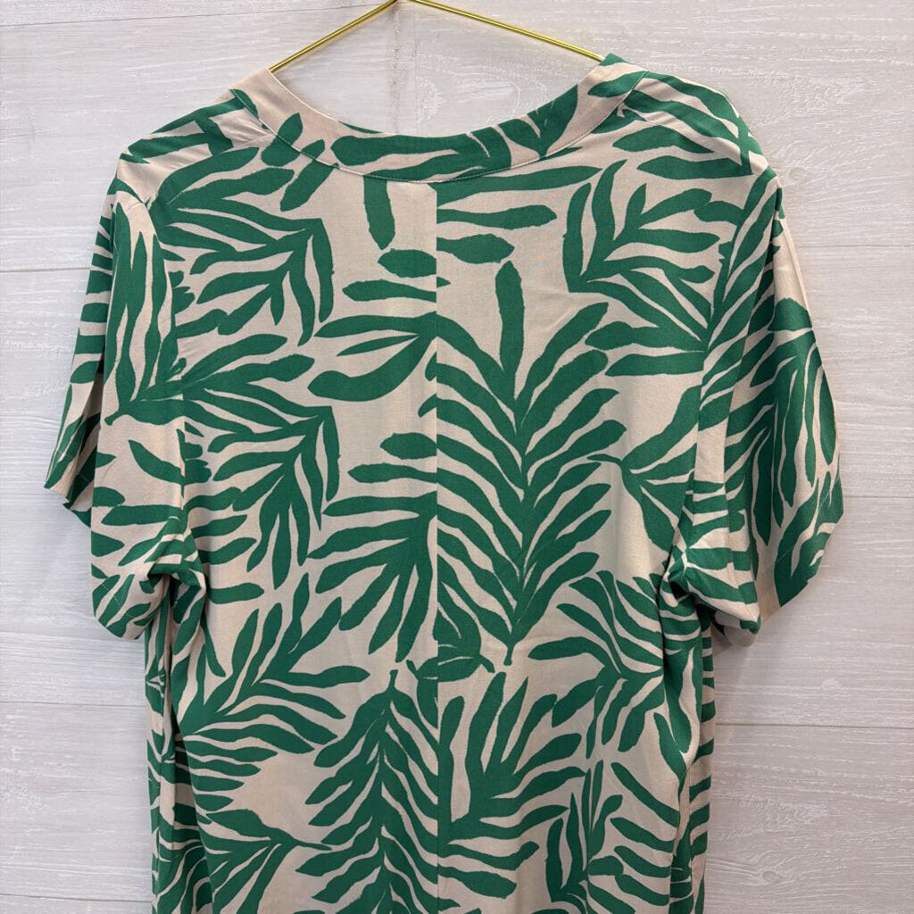 Green/ Beige Print Short Sleeve Dress Medium