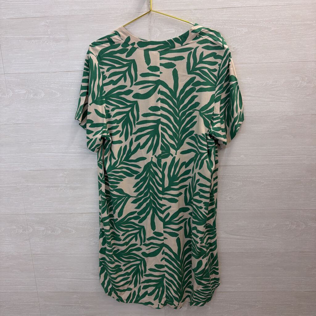 Green/ Beige Print Short Sleeve Dress Medium