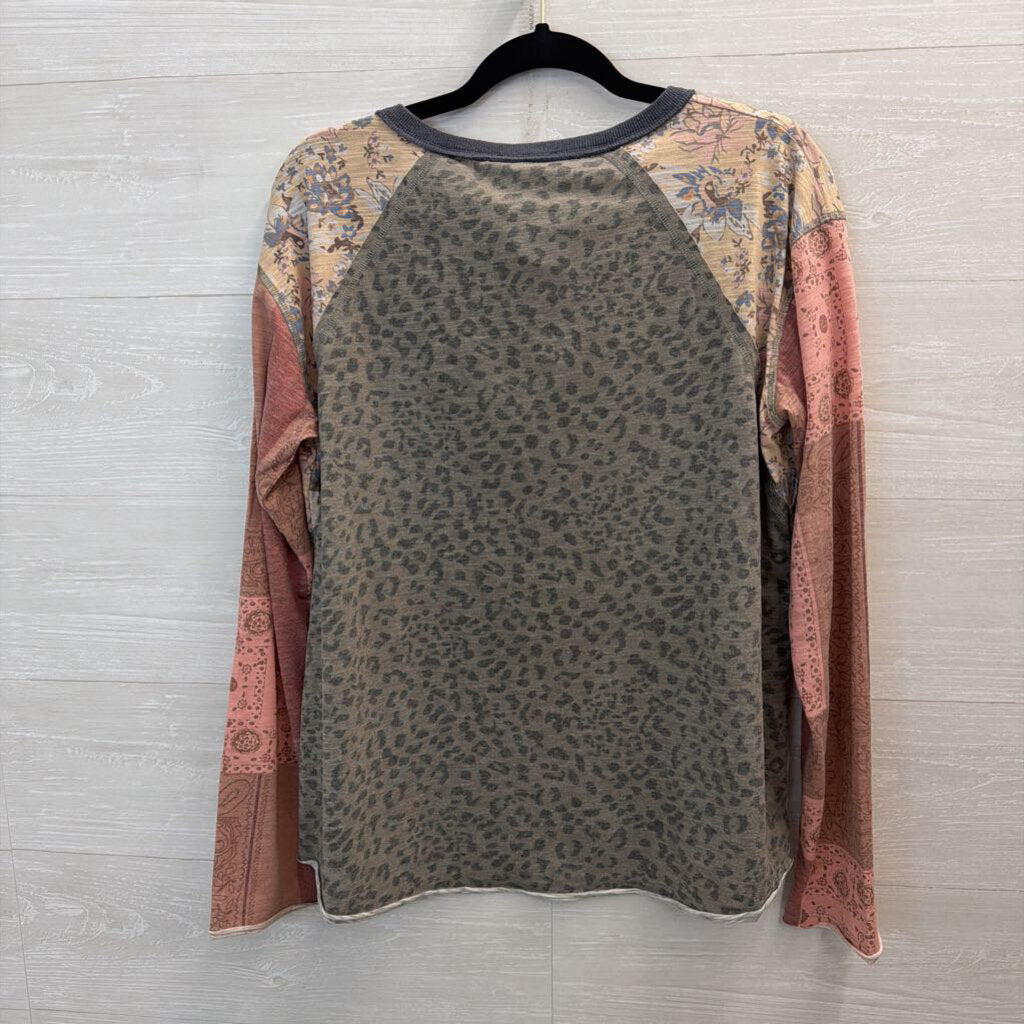 Easel Grey/ Brown Print Long Sleeve Top Large