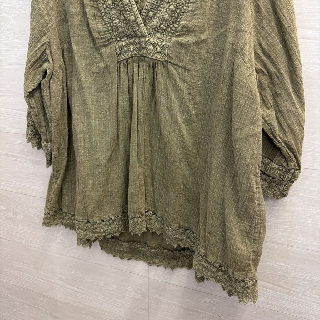 Rachel Zoe Green Embroidered Long SLeeve Top 2X
